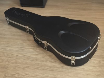 Martin D-28 Standard