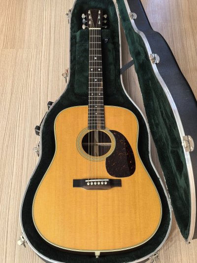 Martin D-28 Standard