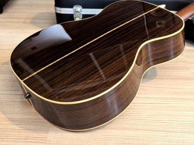 Martin OOO-28 Standard