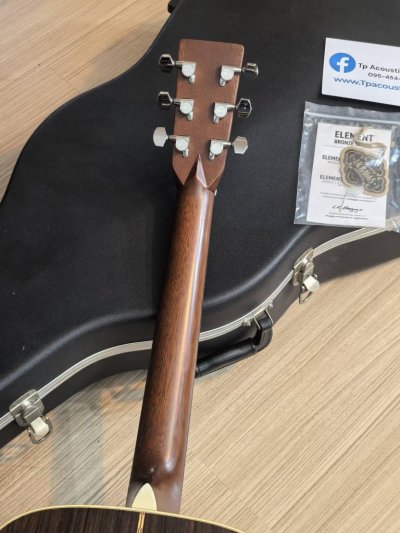 Martin OOO-28 Standard