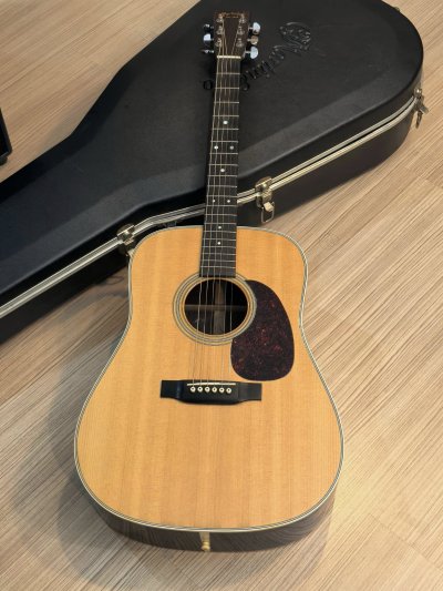 Martin D-28 Standard