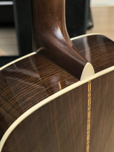 Martin D-28 Standard