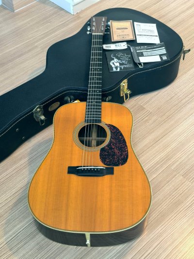Martin HD-28V Vintage Series