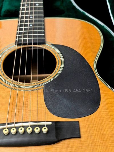 Martin OOO-28 Standard