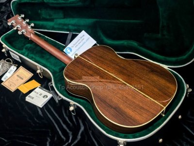 Martin OOO-28 Standard