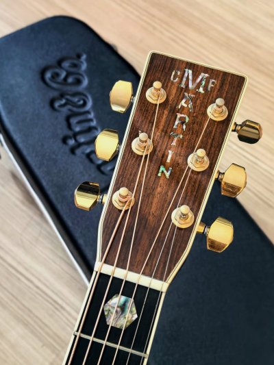Martin D-45 Standard