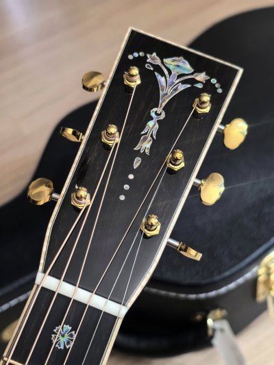 Martin D-42 Modern Deluxe