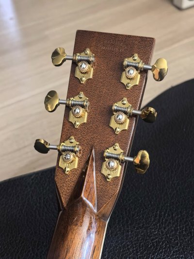 Martin D-42 Modern Deluxe