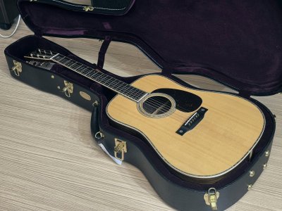 Martin D-42 Modern Deluxe