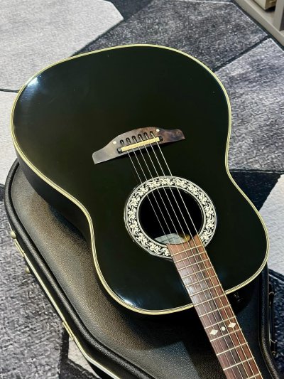 Ovation 1712 Custom Balladeer