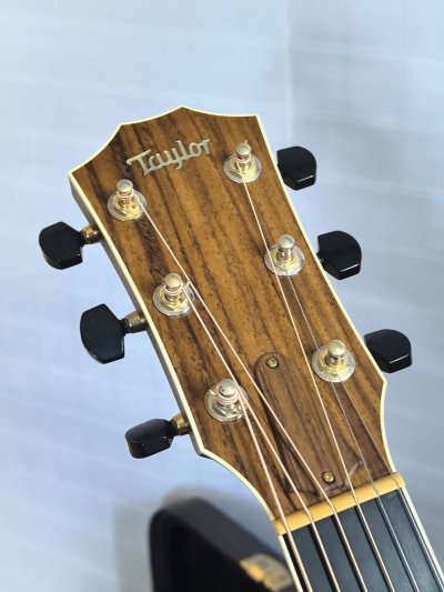 Taylor 810