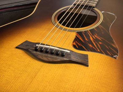 Taylor AD-11e SB Walnut