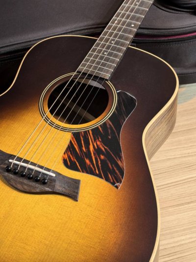 Taylor AD-11e SB Walnut