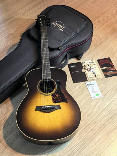 Taylor AD-11e SB Walnut