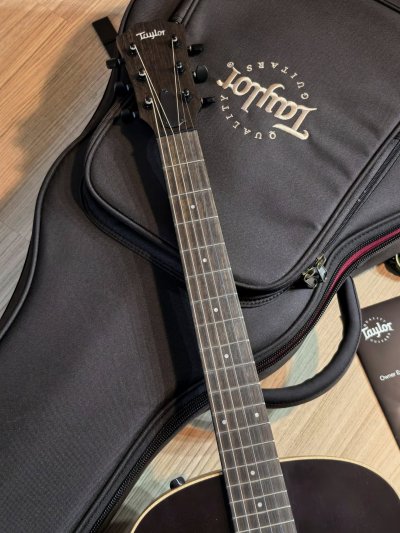 Taylor AD-11e SB Walnut
