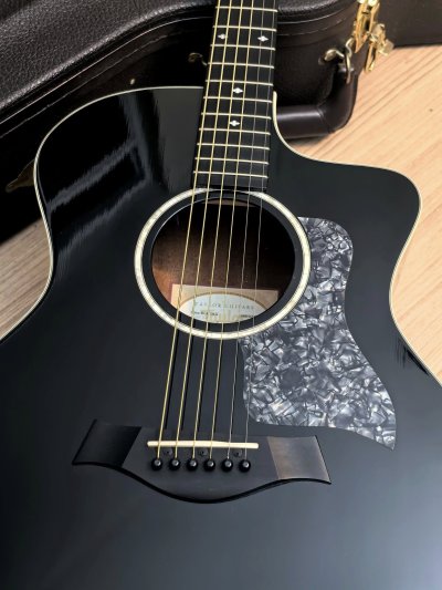 Taylor 214CE DLX BLACK ES-2