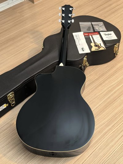 Taylor 214CE DLX BLACK ES-2