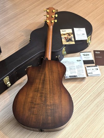Taylor 224ce-K DLX