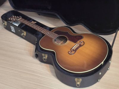 Gibson J-100 Walnut