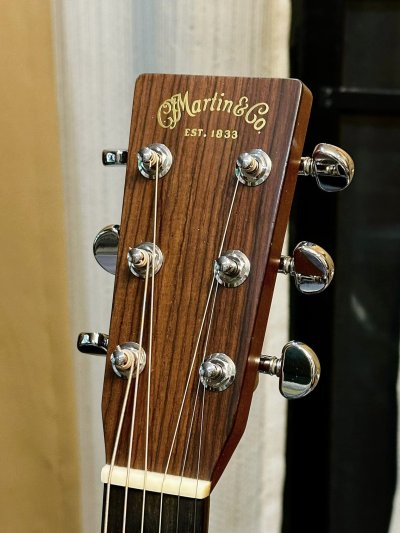 Martin D-28 Standard