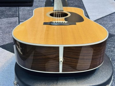 Martin D-28 Standard