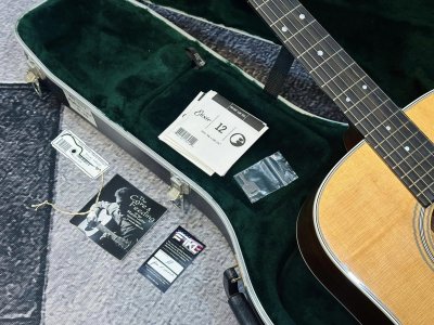 Martin D-28 Standard