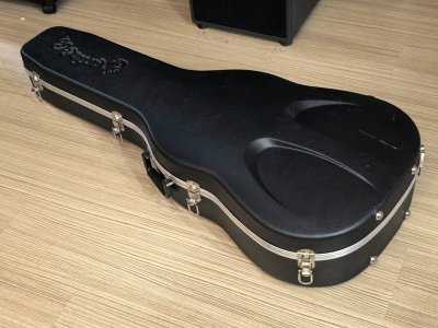 Martin D-28 Standard