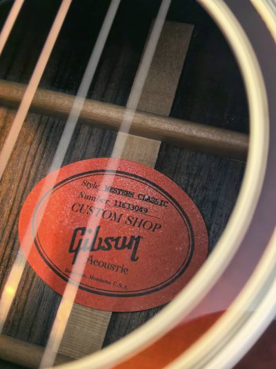 Gibson SJ-200 Western Classic Custom Shop