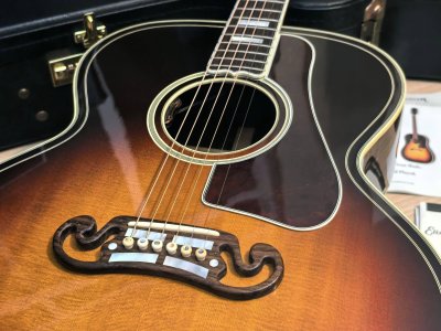 Gibson SJ-200 Western Classic Custom Shop