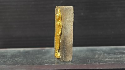 พระลีลาเนื้อดินเผาเจ็ดป่าช้าดินดิบหน้าทอง ผสมผงพรายปาฏิหาริย์​ รุ่น พรายโคตร​เศรษฐี​ วัดโคกสูง