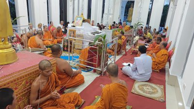 กุมารทองเนื้อดินเผาเจ็ดป่าช้าผสมผงพรายปาฏิหาริย์​ รุ่น พรา​ยโคตร​เศรษฐี​ วัด​โคกสูง​ สงขลา​ (ลุ้นสีในไข่)