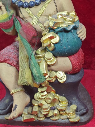 กุมารทองหลวงปู่แก้ว วัดสะพานไม้แก่น (ทองเหลืององค์ใหญ่สูงราวๆ12นิ้ว) อุดมวลสารตะกรุด 9 ดอก หายากมาก