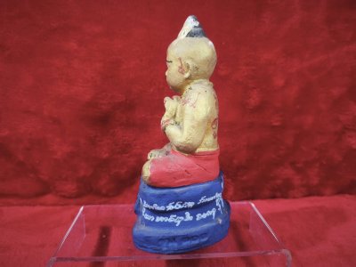 กุมารทองหลวงปู่แย้ม วัดสามง่าม รุ่น 101 ปี (มูลนิธิเจริญหลวงพ่อเต๋ คงทอง) ตัก 3 นิ้ว เนื้อดินเจ็ดป่าช้าสูตรวัด