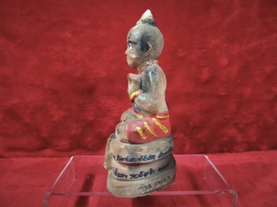 กุมารทองหลวงปู่แย้ม วัดสามง่าม รุ่น 101 ปี (มูลนิธิเจริญหลวงพ่อเต๋ คงทอง) ตัก 3 นิ้ว เนื้อดินเจ็ดป่าช้าสูตรวัด