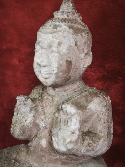 กุมารทององค์นี้ คือ กุมารทองวัดอ่างทอง สงขลา หายากมากครับ พ.ศ.2506 ลพ.เต๋ คงทอง ร่วมปลุกเสกพร้อมพระเกจิดังอีกหลายรูป เกจิสายใต้และอาจารย์ในยุคนั้นร่วมปลุกเสก