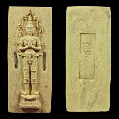 พรายเทพนิมิตรจัมโบ้ รุ่น รุ่งเรือง​เฟื่องฟู​ วัด​คงคา​เลียบ​ บางกล่ำ​ สงขลา​ พ.ศ.2568 (แจกทีมงานร่วมสร้าง) สร้าง 29องค์ อุดผงพรายกุมารฝังของในองค์