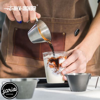 MHW-3BOMBER ถ้วยตวงสแตนเลสปากแหลม100ml MHW-3BOMBER Stainless Steel Measuring Cup