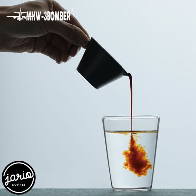 MHW-3BOMBER ถ้วยตวงสแตนเลสปากแหลม100ml MHW-3BOMBER Stainless Steel Measuring Cup