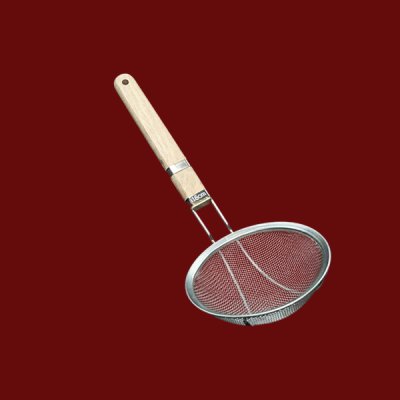 กระชอนด้ามไม้ตาห่าง 6″ 18 C