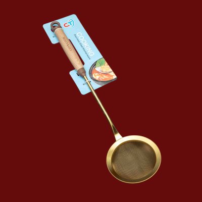 กระชอนทอง ด้ามไม้ เล็ก CT1498