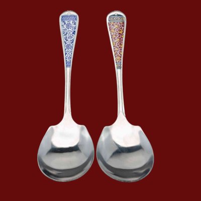 ช้อนตักแบ่งขาวน้ำเงิน