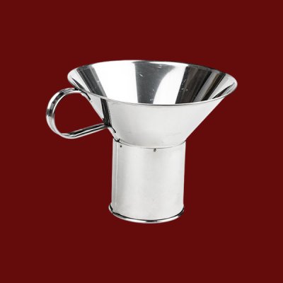 กรวยกรอกอาหารสแตนเลส # ใหญ่