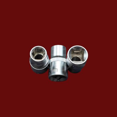 ลูกบล็อกสั้นไรโน่ SK12 RHINO