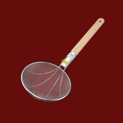 ตะแกรงด้ามไม้แบน 20 CM