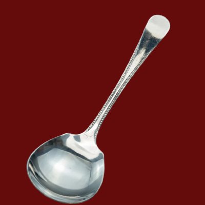 ช้อนกลาง ไข่ปลา