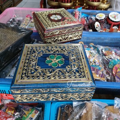 Wooden box