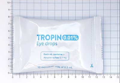 ยาหยอดตาสำหรับชะลอสายตาสั้นในเด็ก