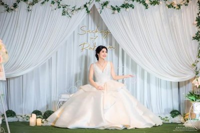 ชุดเจ้าสาวไหล่ปาด แขนกุด