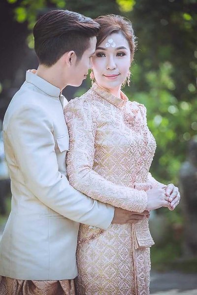 ชุดไทยแขนยาว ชุดเจ้าสาวศิวาลัย ไทยบรมพิมาน ไทยประยุกต์