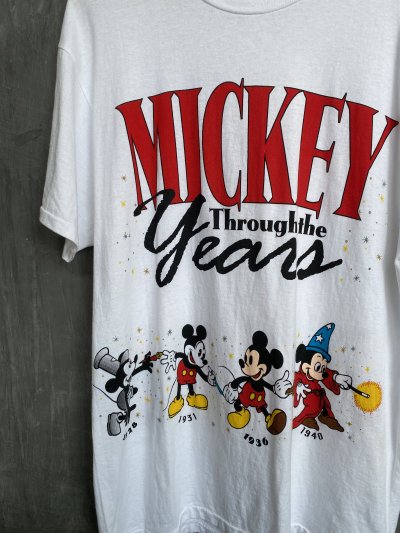 VTG MICKEY TEAM THROUGH THE YEAR TEE [L]